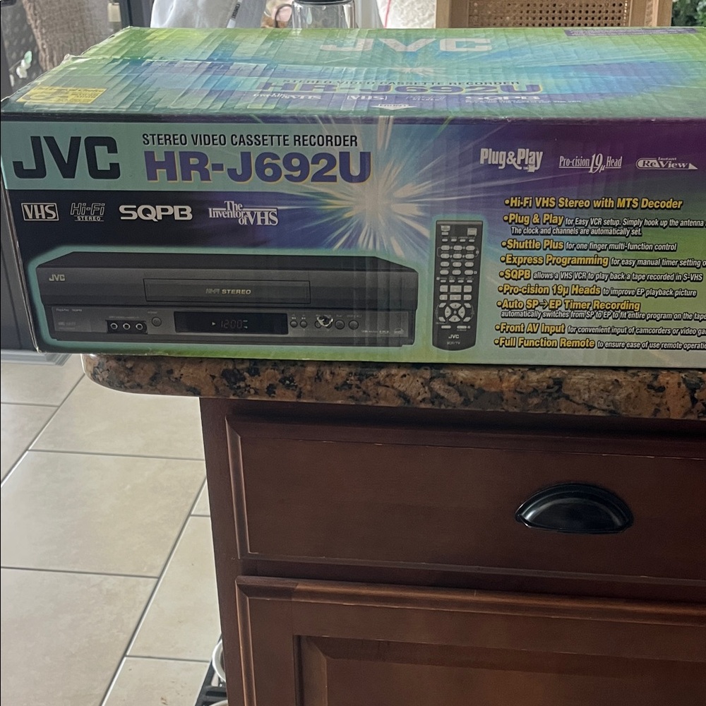 NIB JVC HR-J592U stereo video cassette recorder vintage